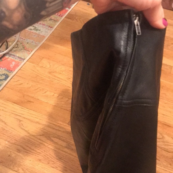 NWT Leather Express Skirt - Picture 5 of 9